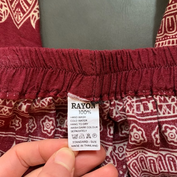 Wide leg Thai Cropped Pants - Picture 4 of 6